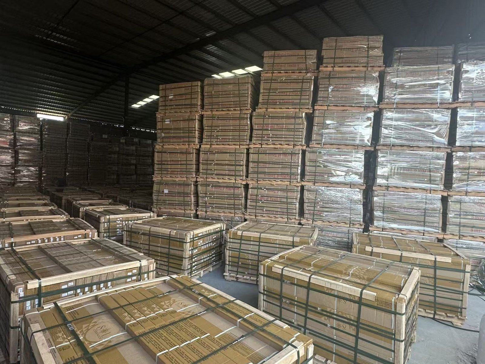 Palletized tile products organized for professional orders